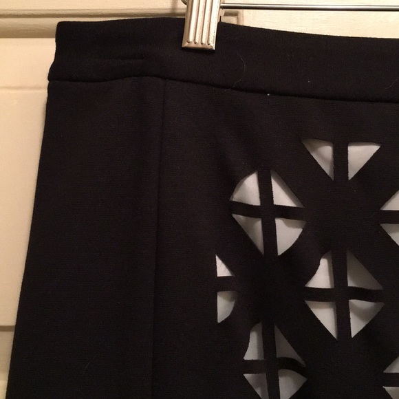 Laundry by Shelli Secal black lattice detail skirt - Picture 3 of 7